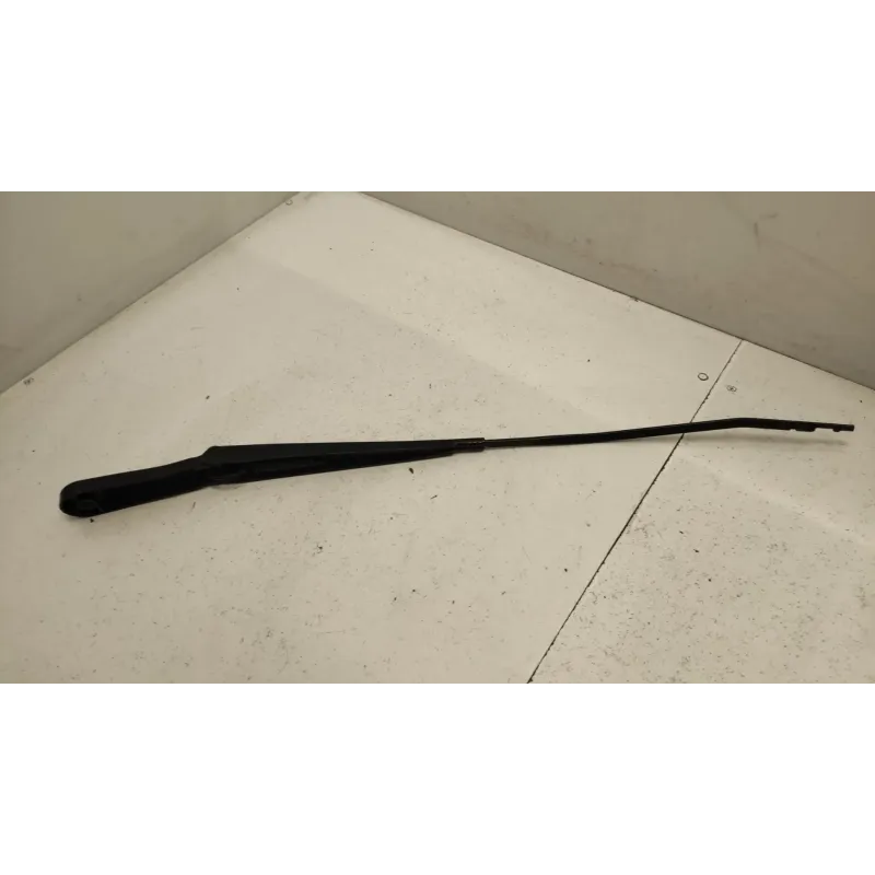 Bras essuie-glace avant droit bmw serie 1 f40