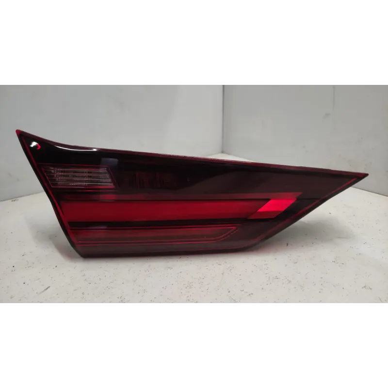 Feu arriere interieur gauche bmw serie 1 f40