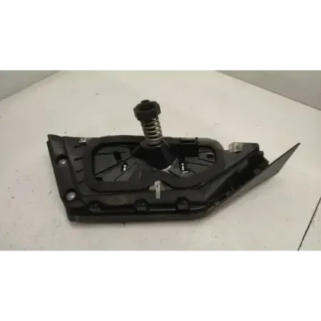 Feu arriere interieur droit bmw serie 1 f40