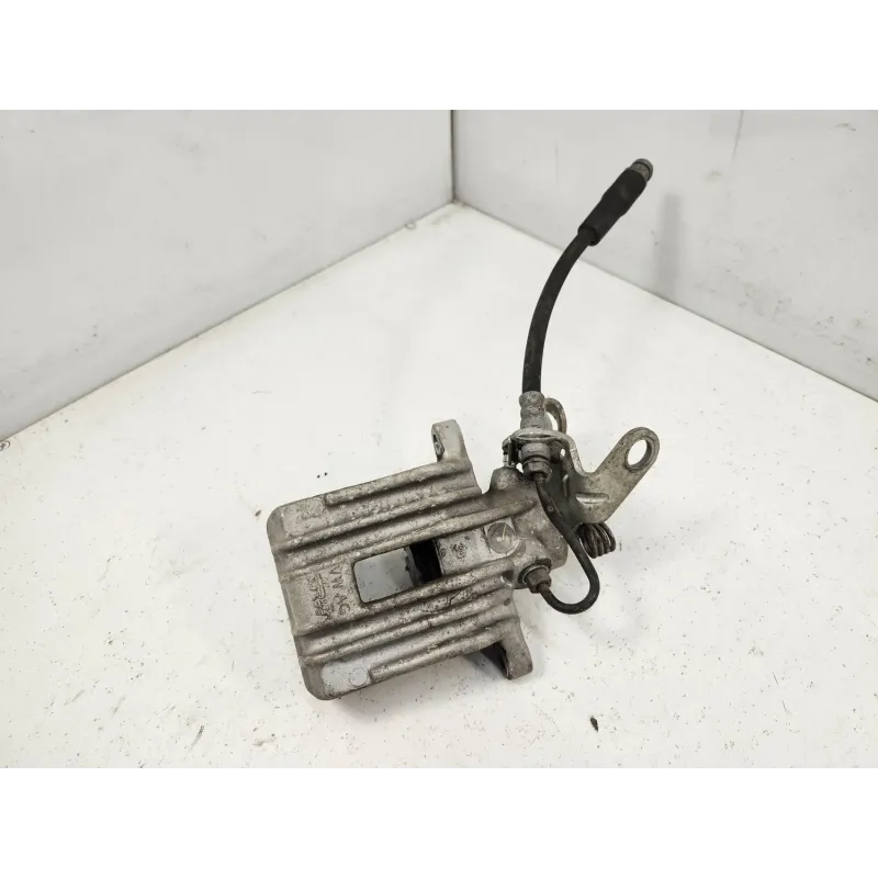 Etrier de frein arriere droit audi a3 8p