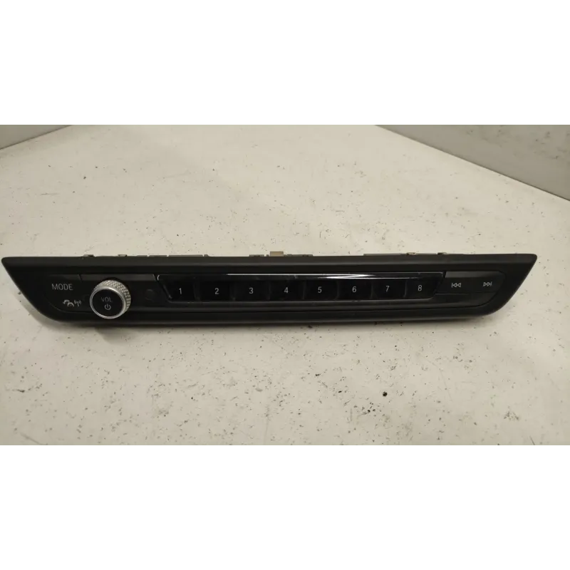 Commande autoradio bmw serie 1 f40
