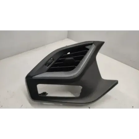 Grille aeration avant gauche bmw serie 1 f40