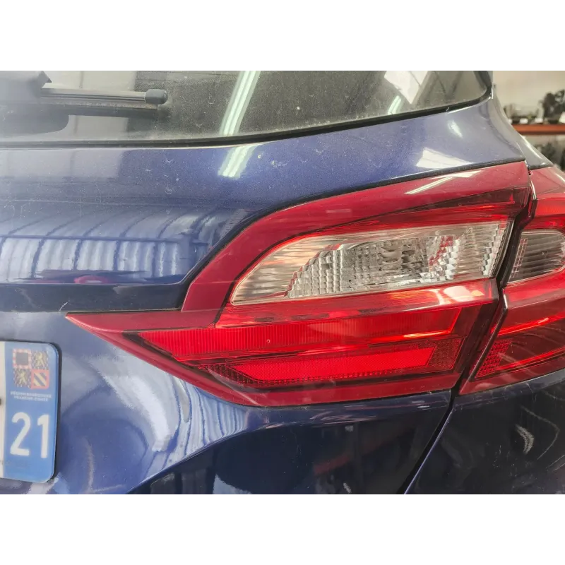 Feu arriere interieur droit ford fiesta 7 vii