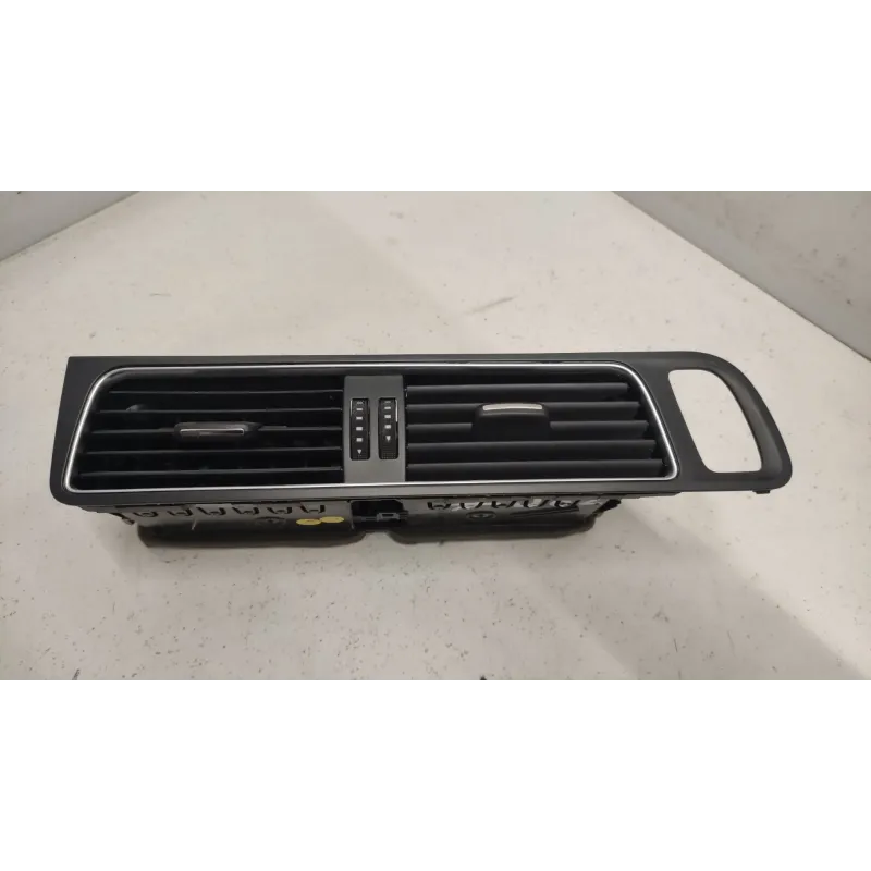 Grille aeration centrale avant audi q5