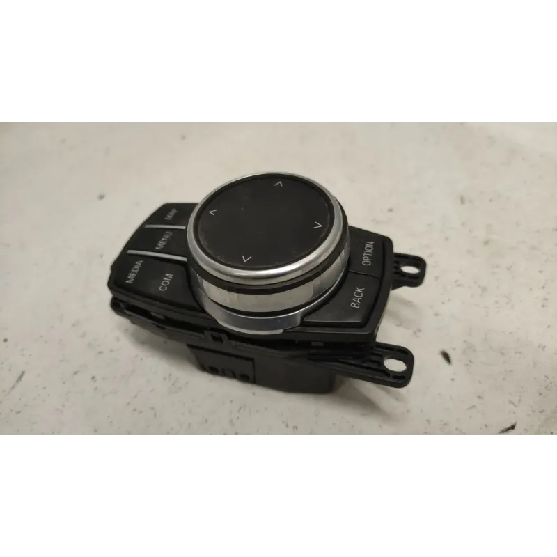 Commande navigation gps bmw serie 2 f22/f23