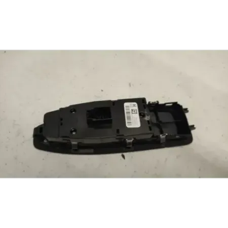 Commande leve-glace porte avant gauche bmw serie 2 f22/f23