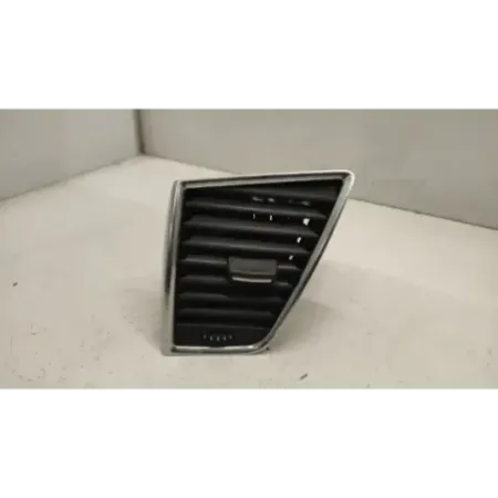Grille aeration avant gauche audi q5