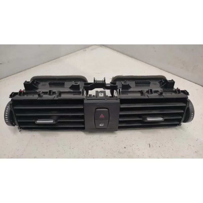Grille aeration centrale avant bmw serie 2 f22/f23