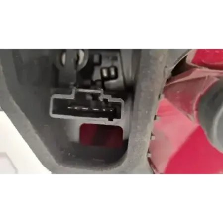 Feu arriere droit peugeot 207