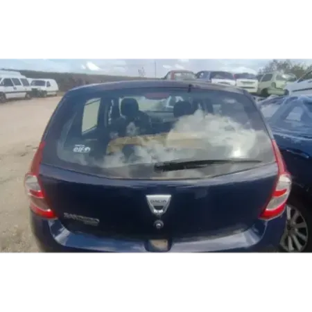 Malle / hayon / coffre dacia sandero 1 i