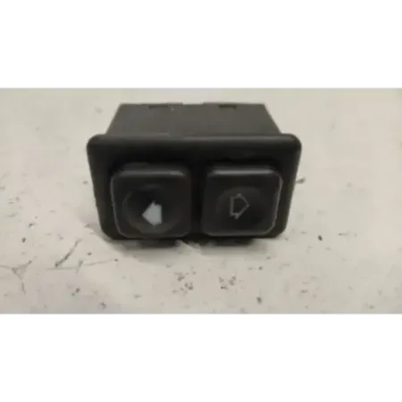 Commande leve-glace porte avant gauche bmw serie 3 e30