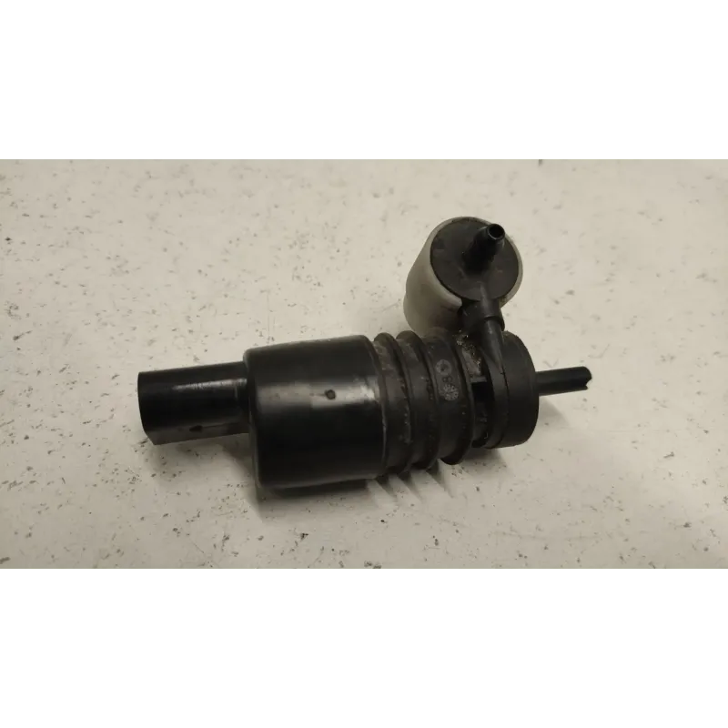 Pompe lave-glace avant audi a3 8v