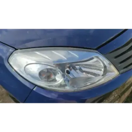 Phare droit dacia sandero 1 i