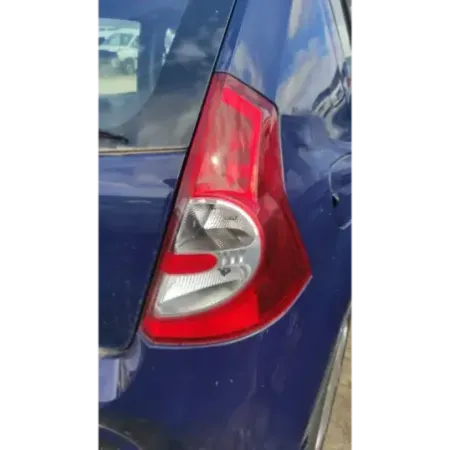 Feu arriere droit dacia sandero 1 i
