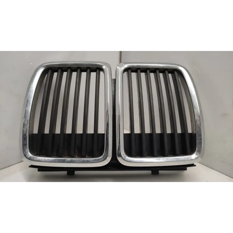 Calandre bmw serie 3 e30