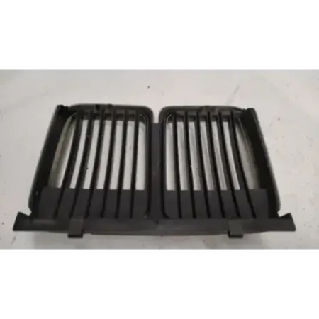 Calandre bmw serie 3 e30