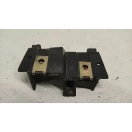 Guide pare-choc avant droit bmw serie 3 e30