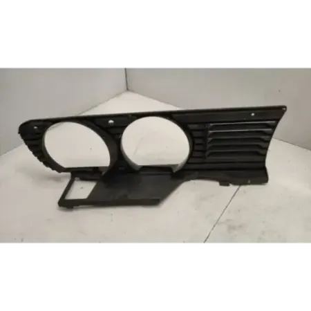 Calandre droit bmw serie 3 e30