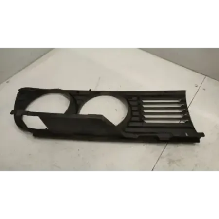 Calandre droit bmw serie 3 e30