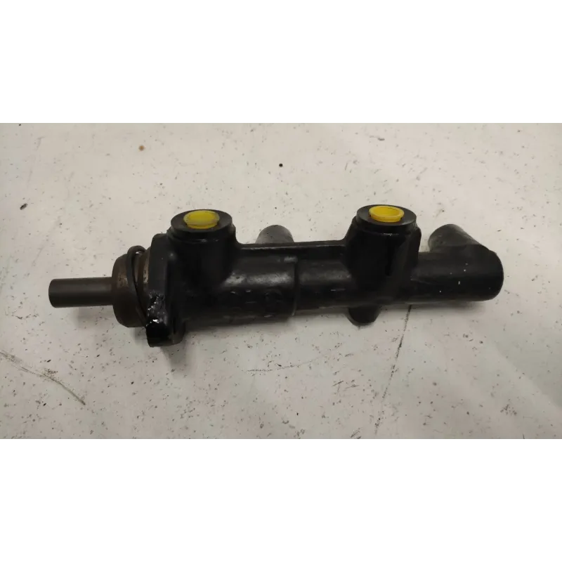Maitre cylindre frein bmw serie 3 e30
