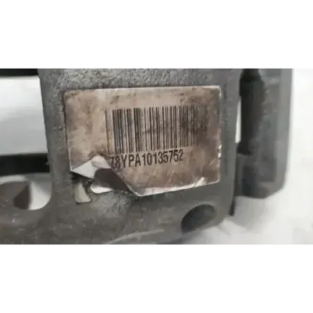 Etrier de frein avant gauche peugeot 208