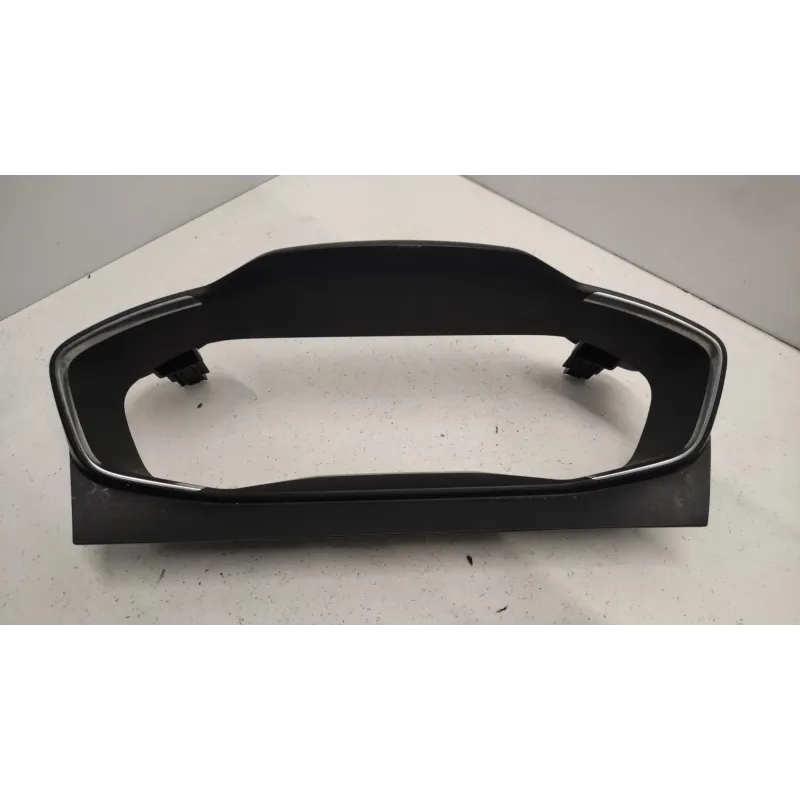 Insert decoratif peugeot 208