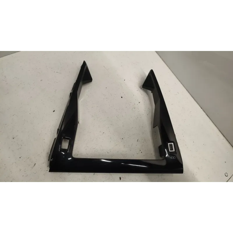 Insert decoratif peugeot 208