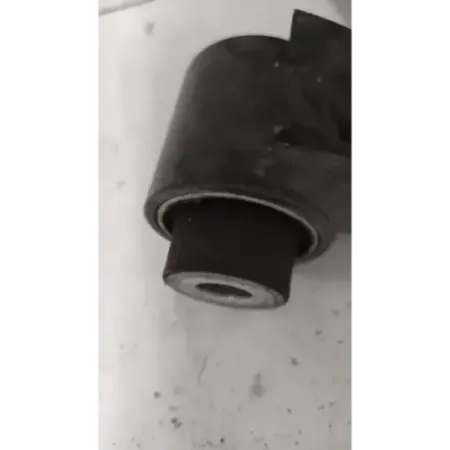 Bras inferieur avant gauche peugeot 208
