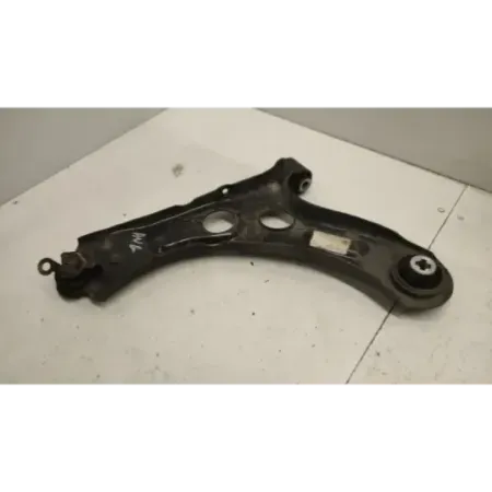 Bras inferieur avant gauche peugeot 208