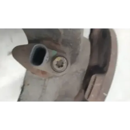 Pivot avant droit peugeot 208