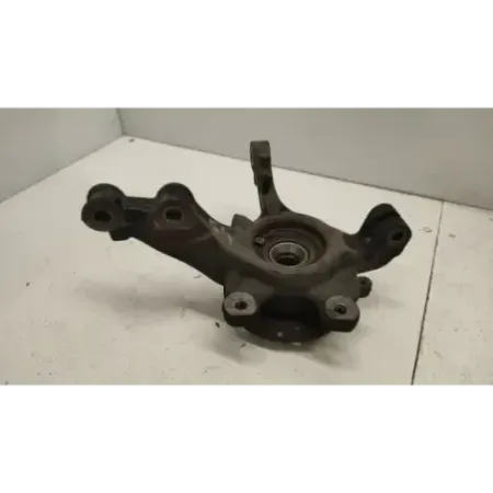 Pivot avant droit peugeot 208