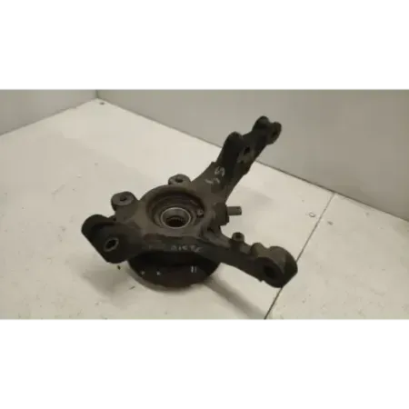 Pivot avant droit peugeot 208