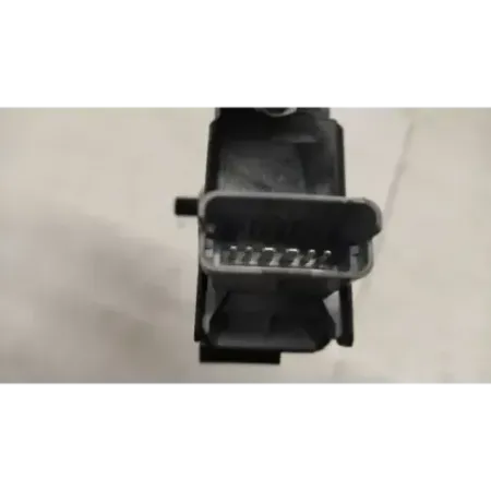 Moteur leve-glace avant gauche peugeot 208