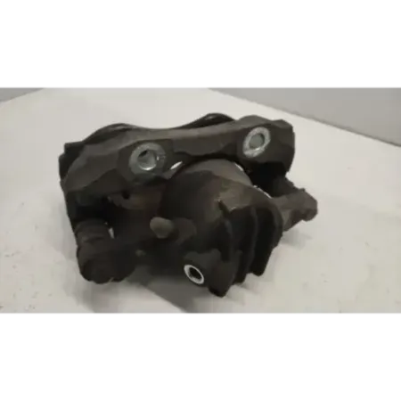 Etrier de frein avant droit peugeot 208