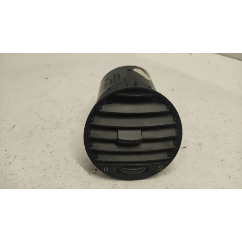 Grille aeration avant droite volkswagen new beetle 1c/9c/1y