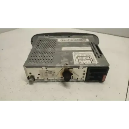 Autoradio specifique volkswagen new beetle 1c/9c/1y