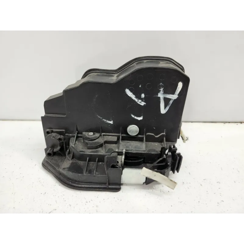 Serrure porte arriere droite bmw serie 3 f30/f31