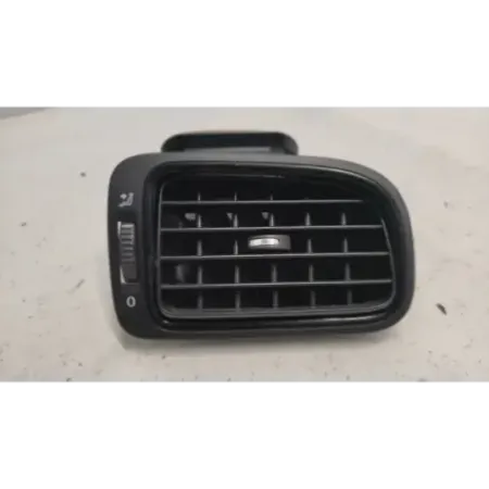 Grille aeration avant droite volkswagen polo 6r/6c v