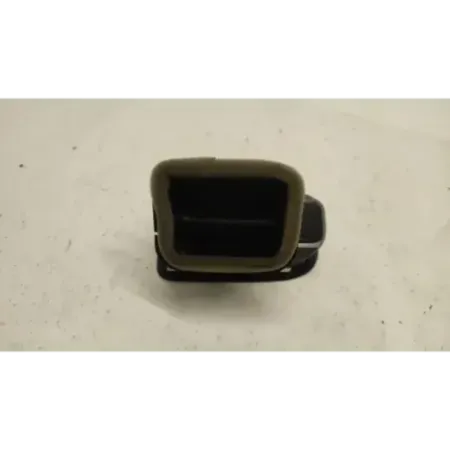 Grille aeration avant droite volkswagen polo 6r/6c v
