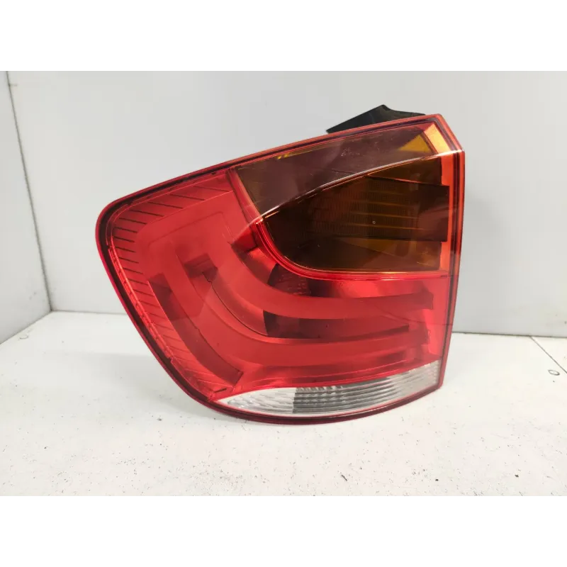 Feu arriere gauche bmw x1 e84