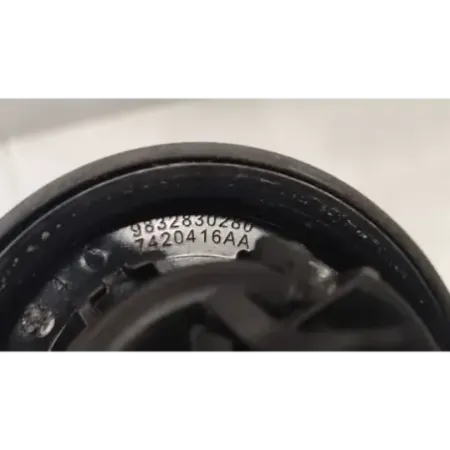 Bouchon reservoir a carburant peugeot 208