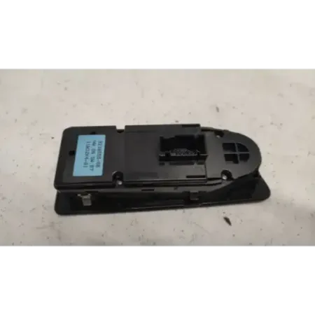 Commande leve-glace porte avant gauche bmw serie 1 e87/e81
