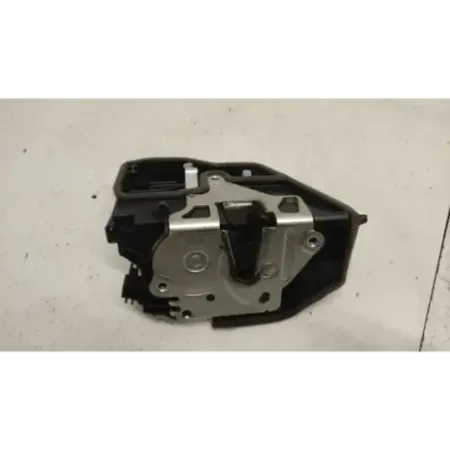 Serrure porte arriere droite bmw serie 1 e87/e81