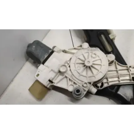 Mecanisme + moteur de leve-glace avant gauche bmw serie 1 e87/e81