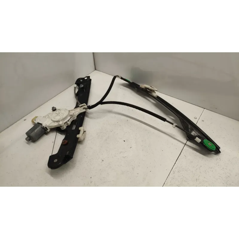 Mecanisme + moteur de leve-glace avant droite bmw serie 1 e87/e81
