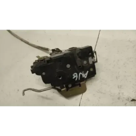 Serrure porte avant gauche audi a6 4b c5