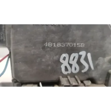 Serrure porte avant gauche audi a6 4b c5
