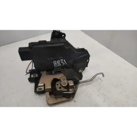 Serrure porte avant gauche audi a6 4b c5