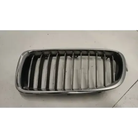 Calandre gauche bmw serie 3 f30/f31