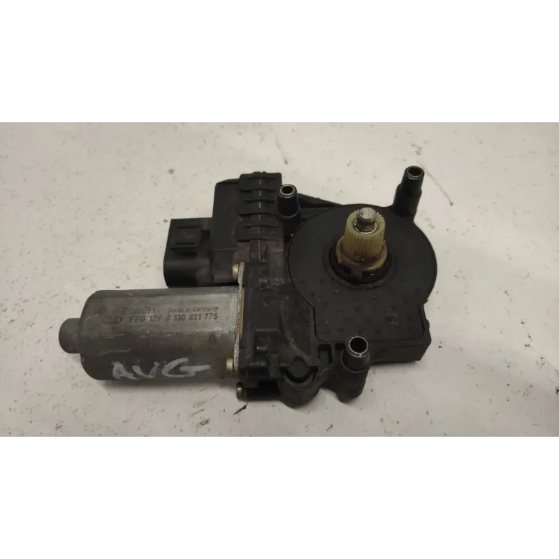 Moteur leve-glace avant gauche audi a6 4b c5